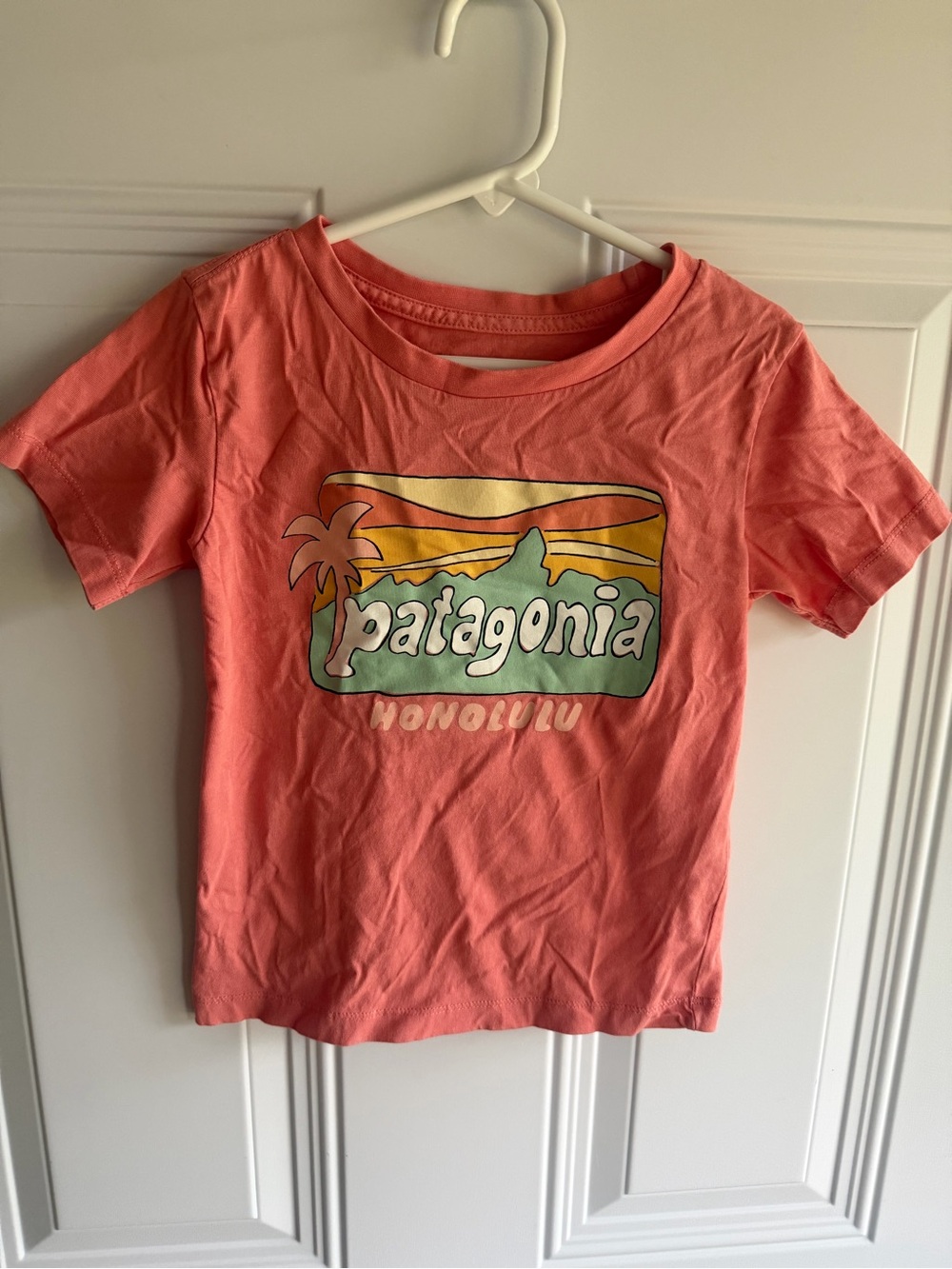 New without tag Patagonia Girls' Coral Graphic Tee - Honolulu 4T